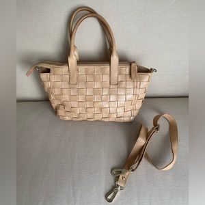 Tan woven purse